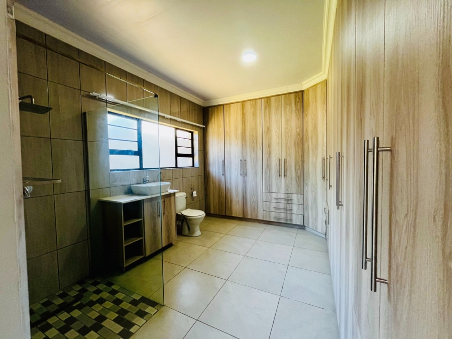 To Let 4 Bedroom Property for Rent in Bayswater Free State